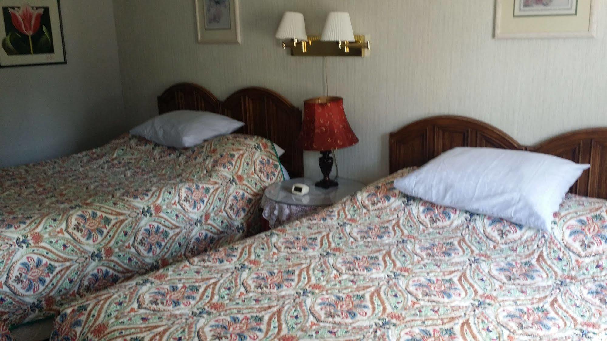 River Country Motor Lodge Grayling Zewnętrze zdjęcie